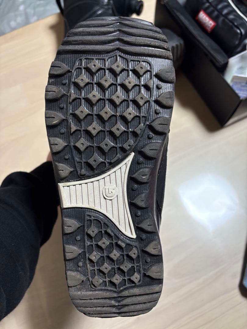 Burton スノーボードブーツ　24.5cm