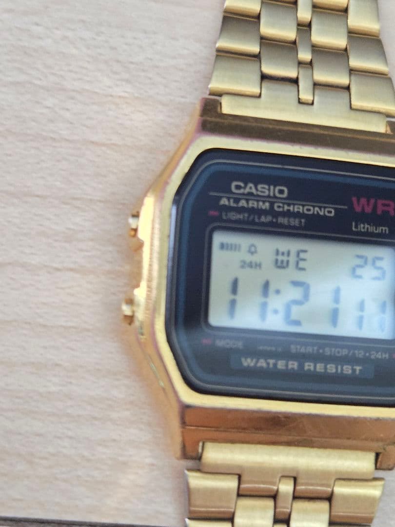 CASIO デジタル ウォッチ ゴールド 593 A159W JAPAN 腕時計 - メルカリ