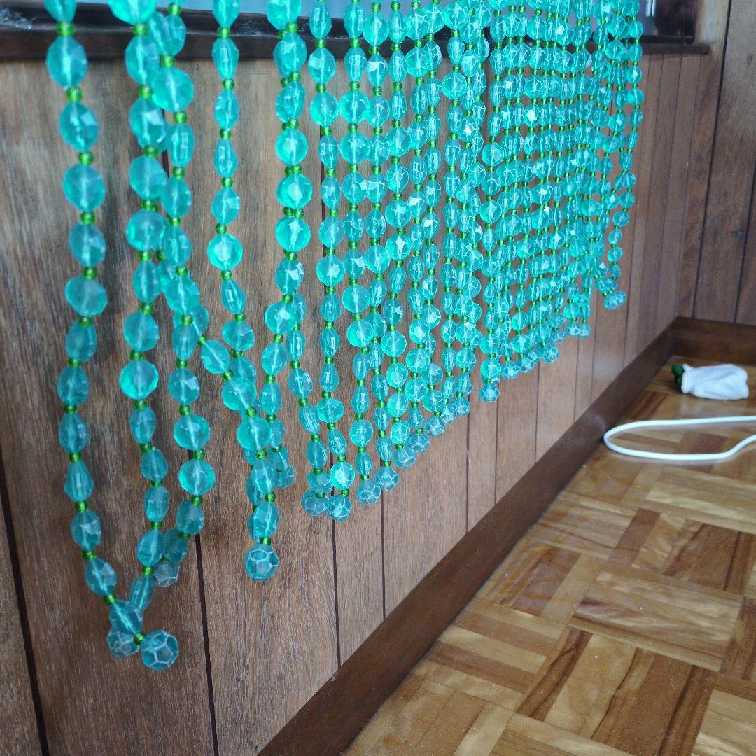 ☆値下げしました☆レトロポップなビーズのれん 玉すだれ 玉のれん