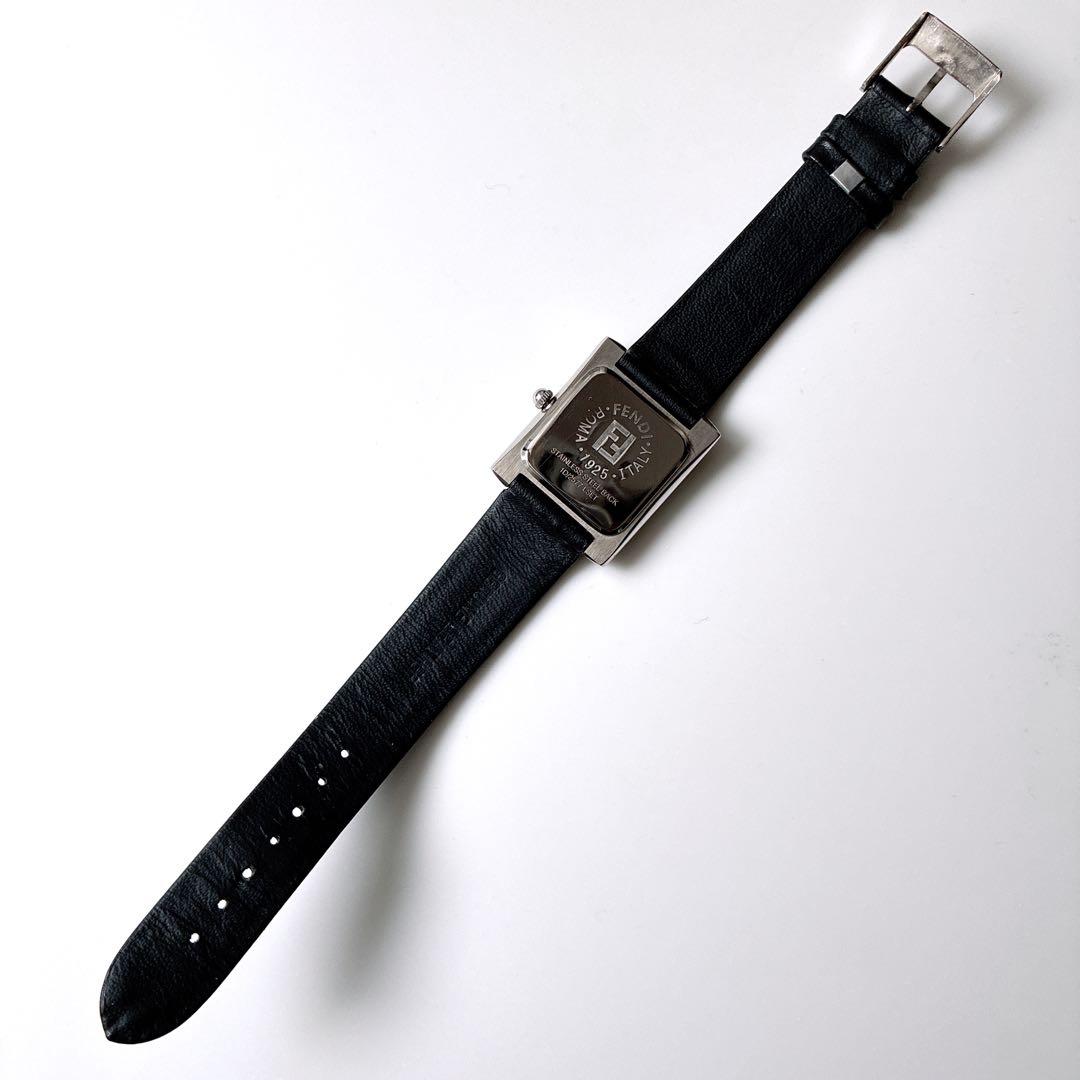 フェンディ FENDI 腕時計 美品 稼働品 動作品 ズッカ レザーベルト