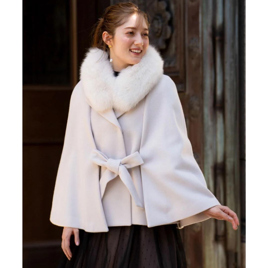 ノエラ⭐︎ファー付きポンチョコート美品♪ - メルカリ