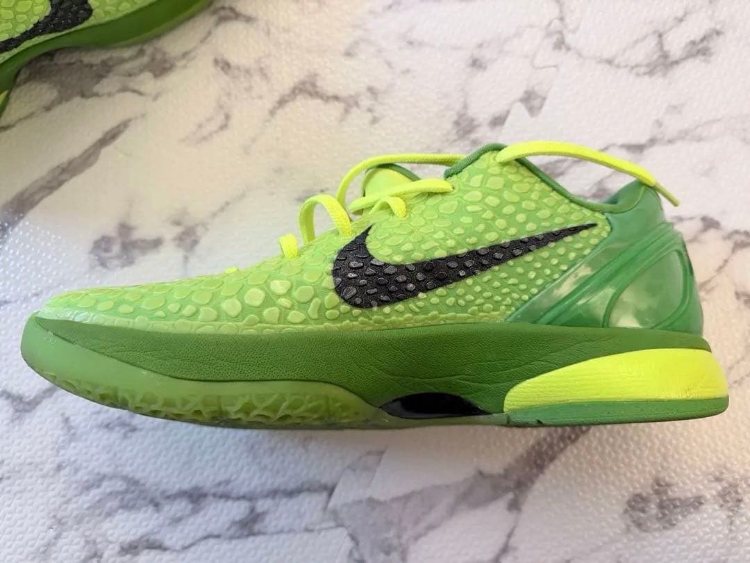 【中古品】NIKE KOBE 6 PROTRO \"GRINCH\" 28.5cm