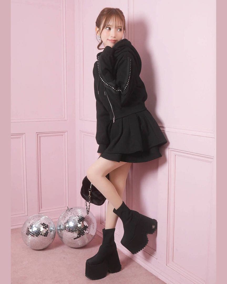 新品未使用 ミシェルマカロン 厚底ストレッチショートブーツ L - メルカリ