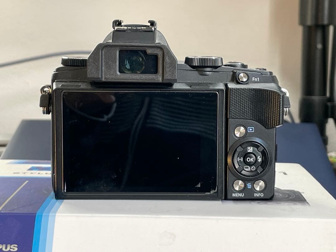 値下げ中】オリンパス Stylus1 本体 難あり - メルカリ