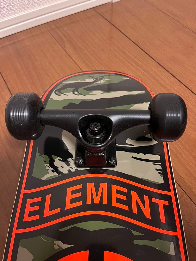 値下げ【希少カラー新品未使用】ELENENT WOLFEBOLO スケートボード