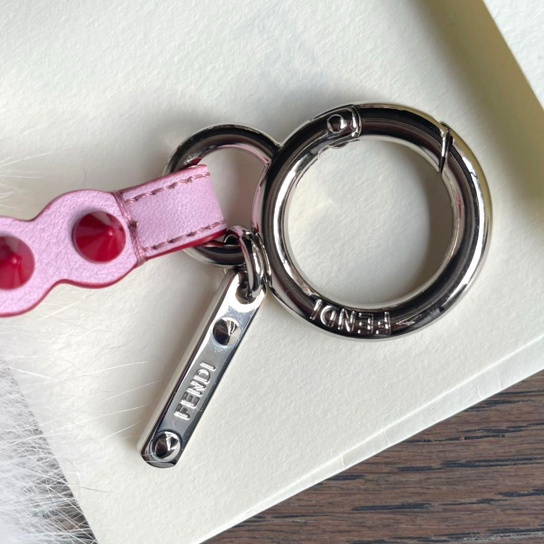 FENDI フェンディ ハート ポンポンファー バッグチャーム キーホルダー