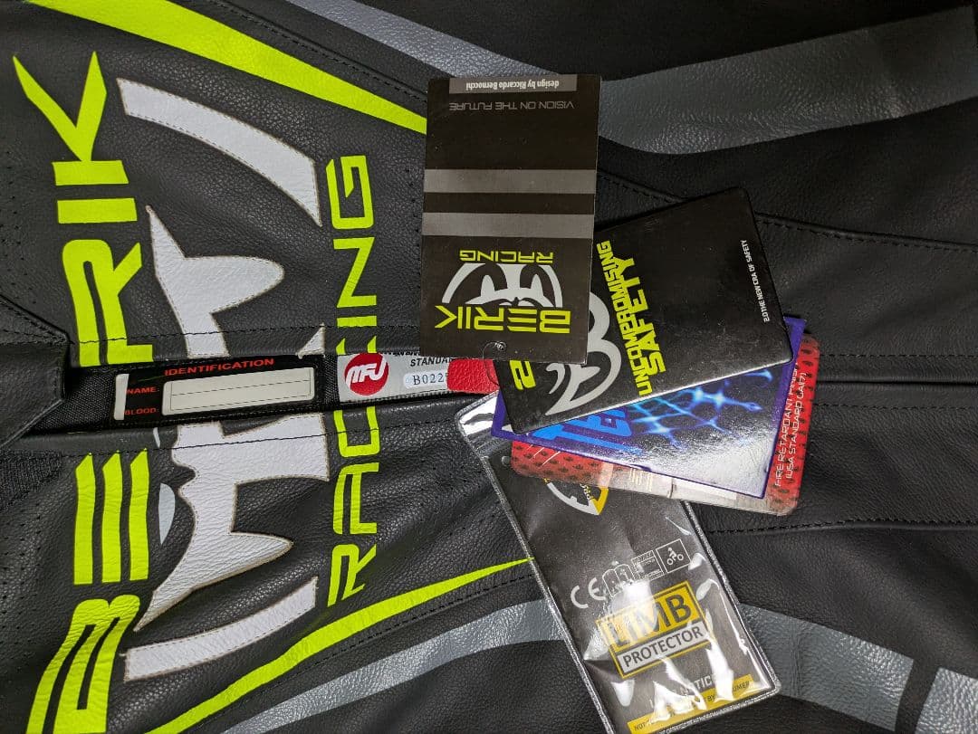 限定カラー MFJ公認 BERIK ベリック黒/黄 52サイズ XL相当 - メルカリ