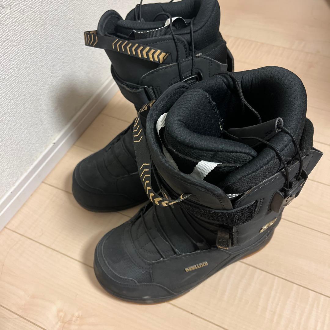 ディーラックス　ID. 25.5 スノーボードブーツ ブラック 合成皮革 DEELUXE（ディーラックス） 25-26 DEELUXE/ディーラックス ID Y-20 s5