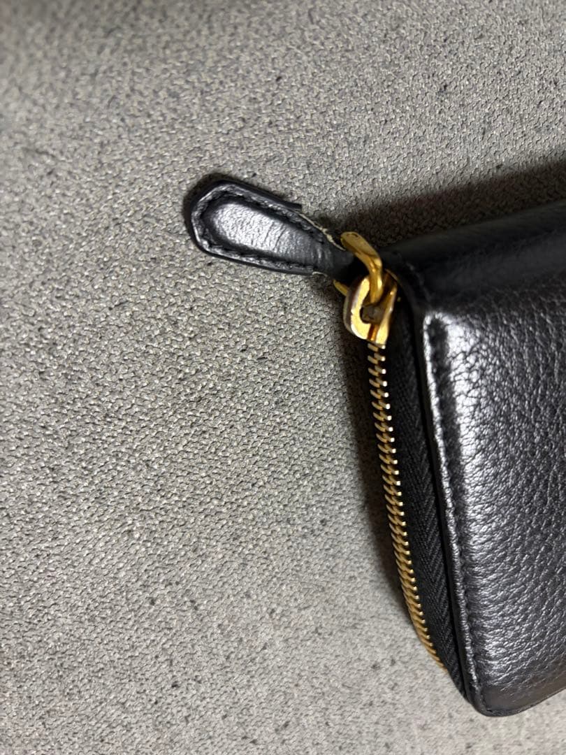 PRADA ヴィッテログレイン ラウンドファスナー長財布 NERO ブラック