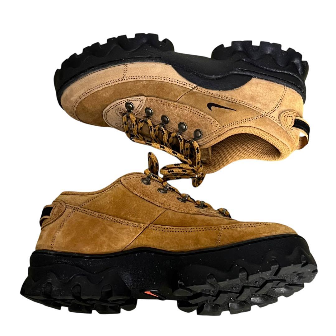 NIKE ラハール LOW ラタン ブラウン 24.0cm ウィメンズ