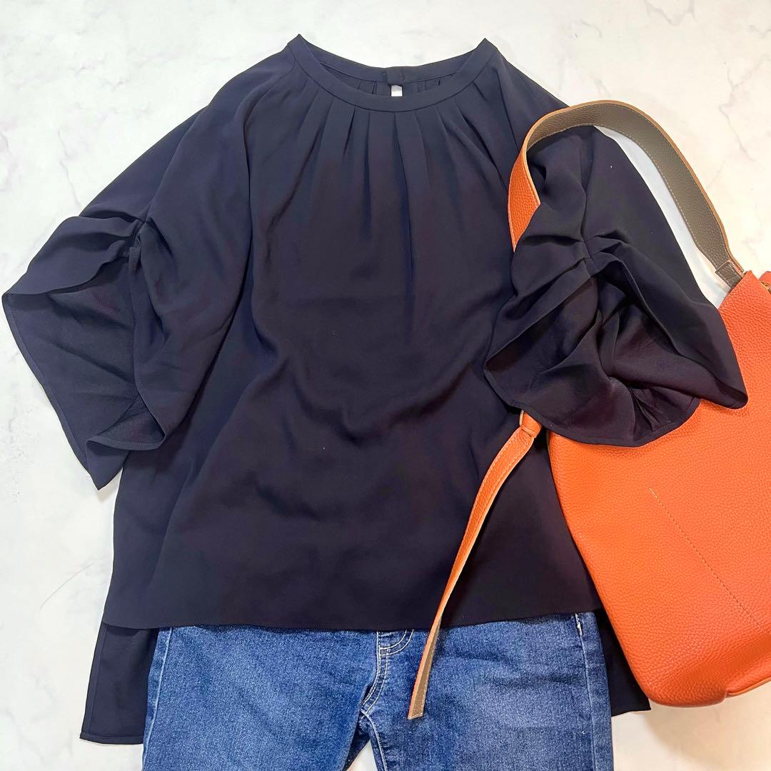 美品 ADORE アドーア ポアリージョーゼットブラウス ネイビー　洗える M ライトジョーゼットブラウス | ADORE（アドーア） ｜【公式】通販mix