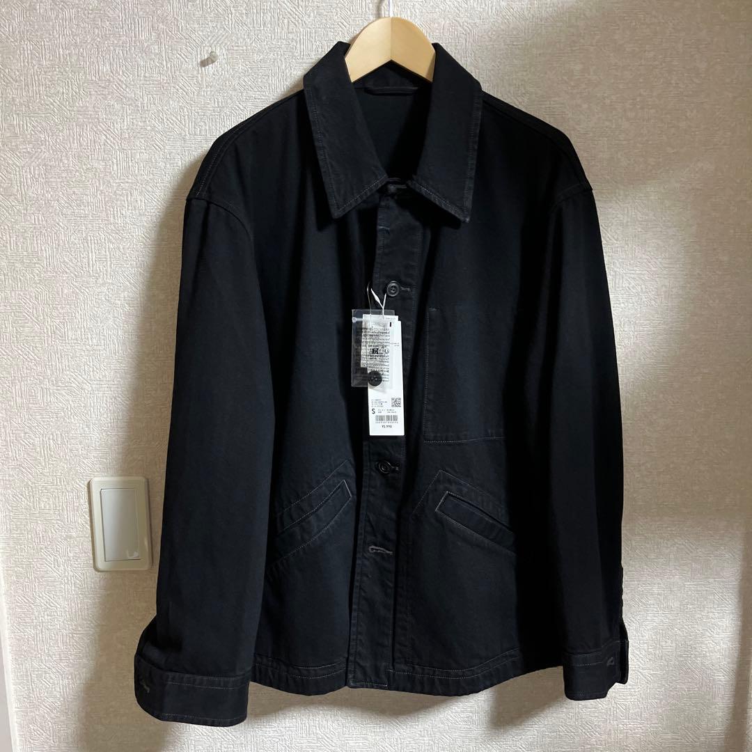 【新品】Uniqlo U オーバーサイズカラーデニムジャケットS 黒 オーバーサイズカラーデニムジャケット（メンズ）の着用コーディネート