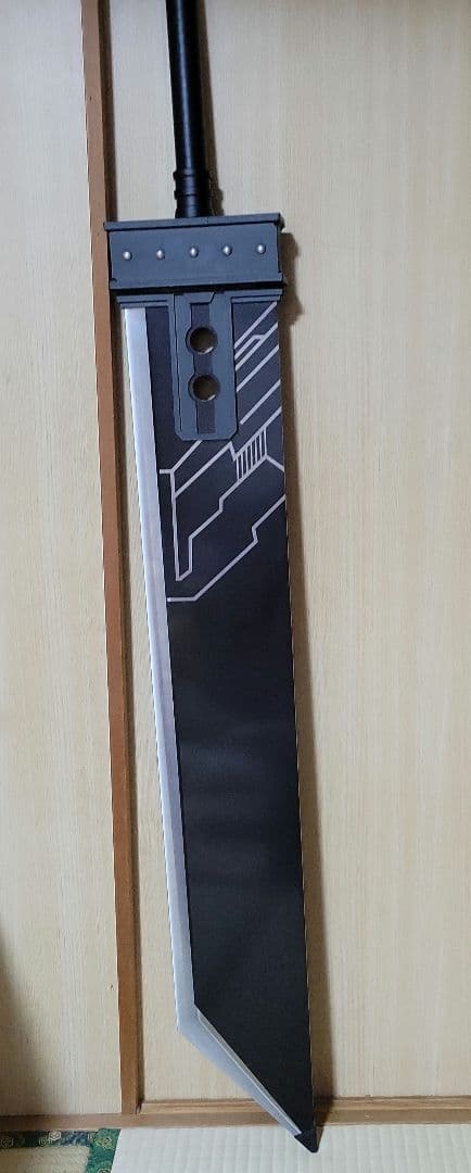 FFVII クラウド バスターソード 敵を見据える凛々しくも険しい表情にも注目！『FF7リバース』より