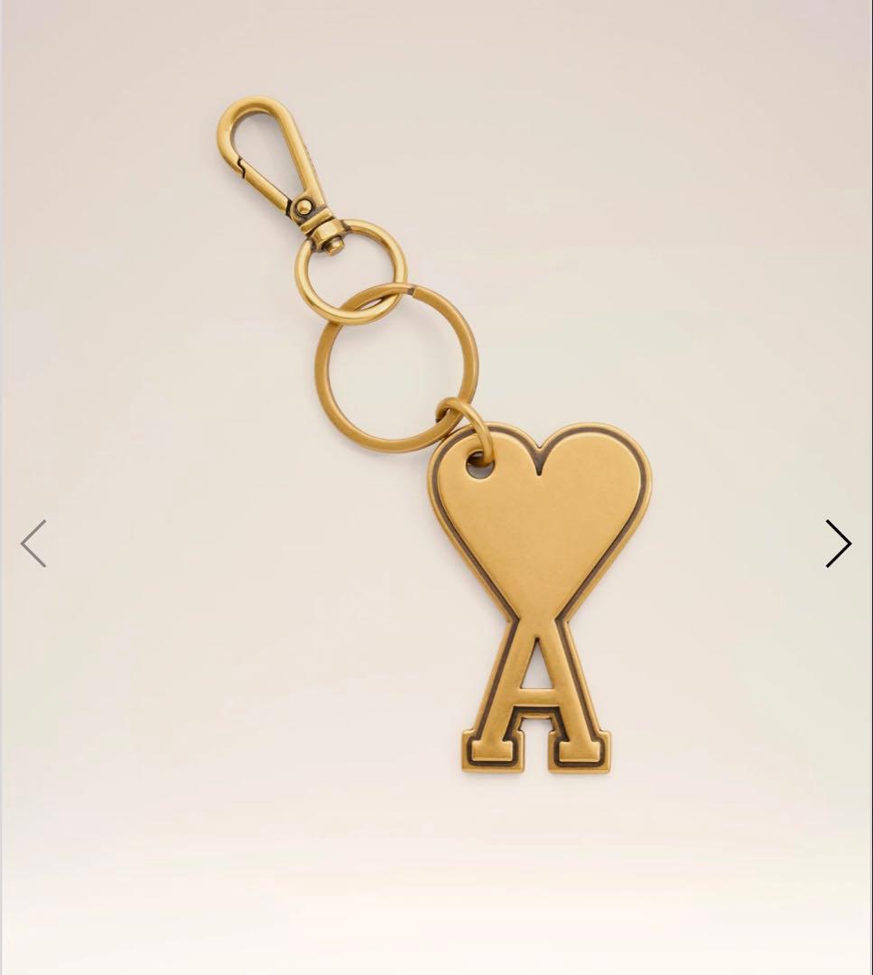 《新品》アミパリス　キーホルダー　ゴールド