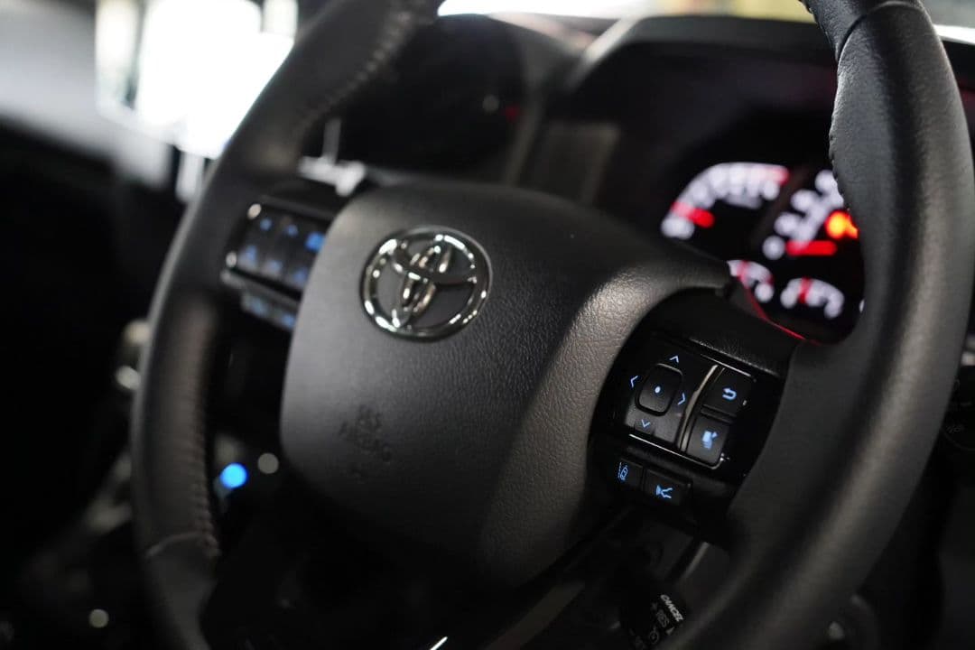 再再販 GDJ76W ランドクルーザー70 ランクル70 ステアリングスイッチ