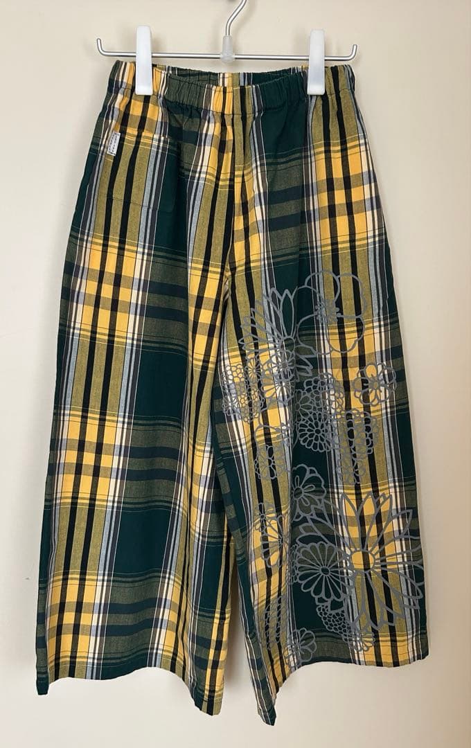 【匿名発送】SOU・SOU 広形もんぺ 伊勢木綿20/20二筋布団縞深緑色×藤黄 匿名発送】SOU・SOU 広形もんぺ 伊勢木綿20/20二筋布団縞深