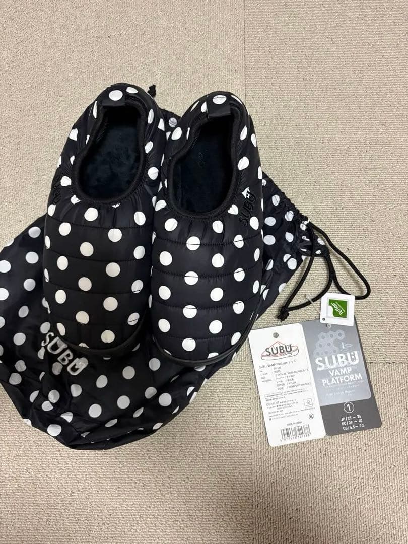 SUBU 厚底 ドット柄スリッパ 収納袋付き - メルカリ