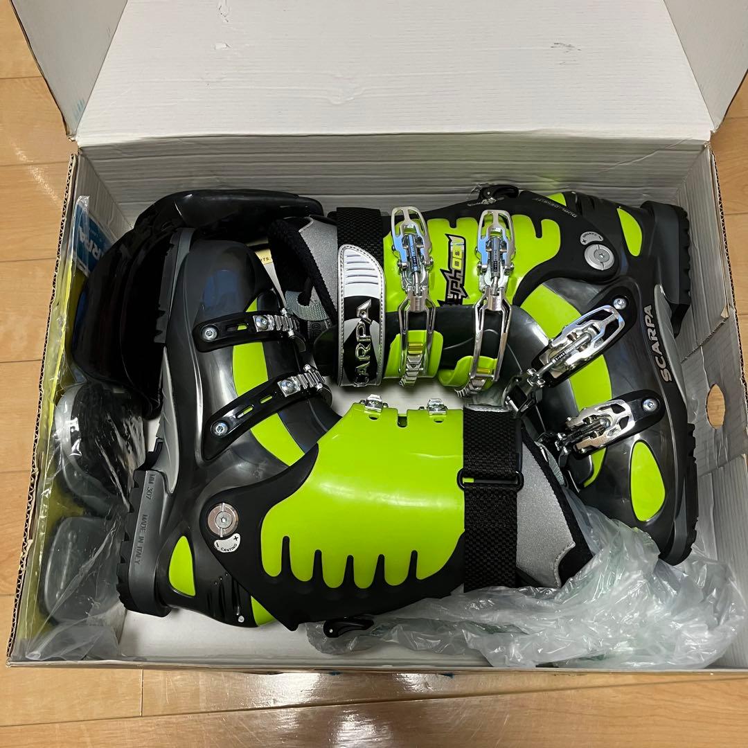 SCARPA タイフーン ツアー用スキーブーツ 新品未使用 - メルカリ