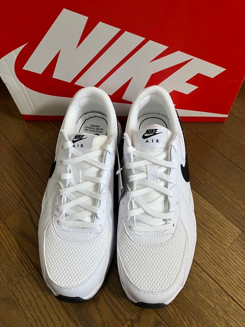 23.5cm ナイキ エアマックス エクシー ホワイト&ブラックカラー