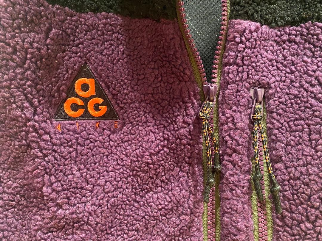 新品 未使用 NIKE ACG ボア フリースベスト 送料込み ビックロゴ