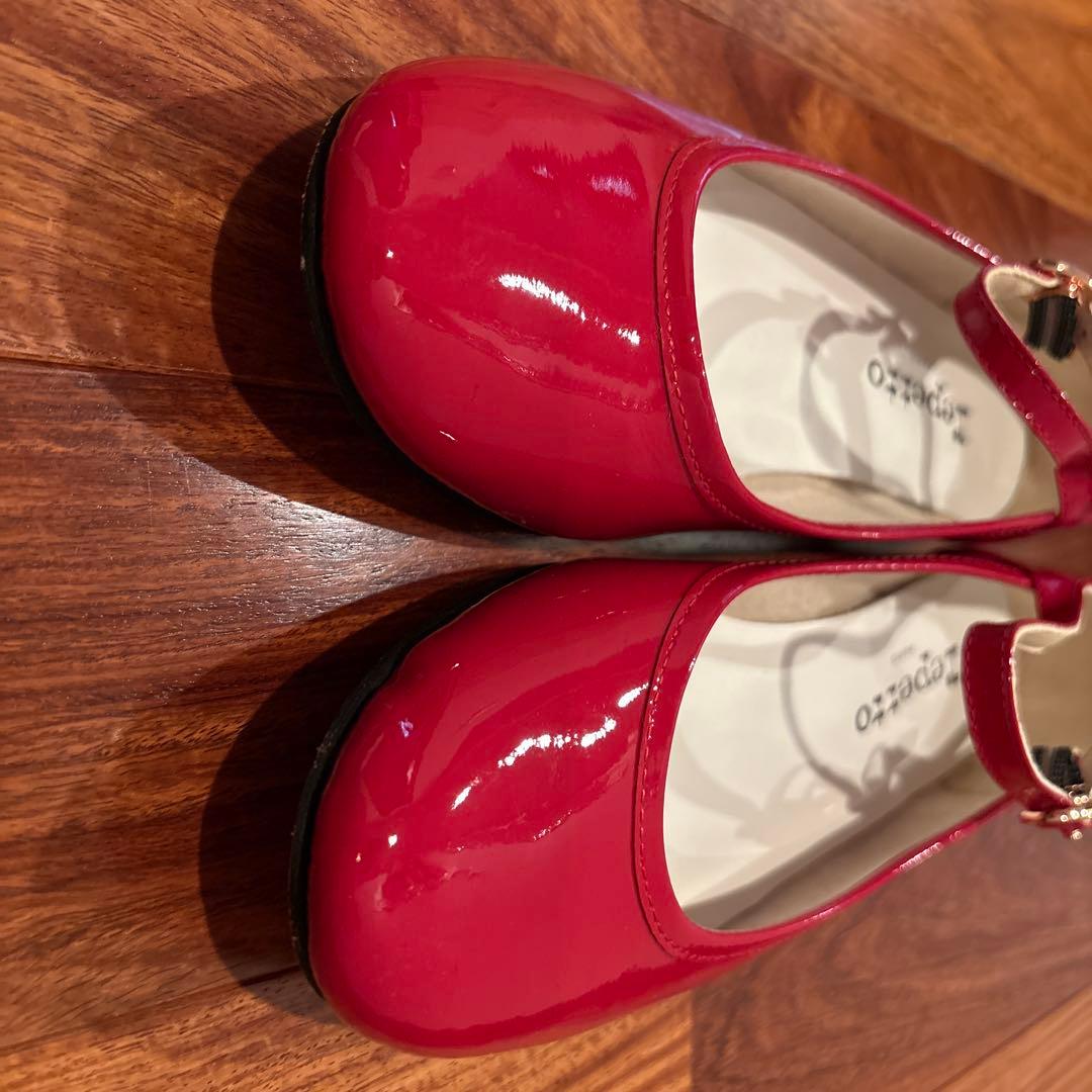 repetto レッド フラットシューズ ストラップ付きの通販はau PAY