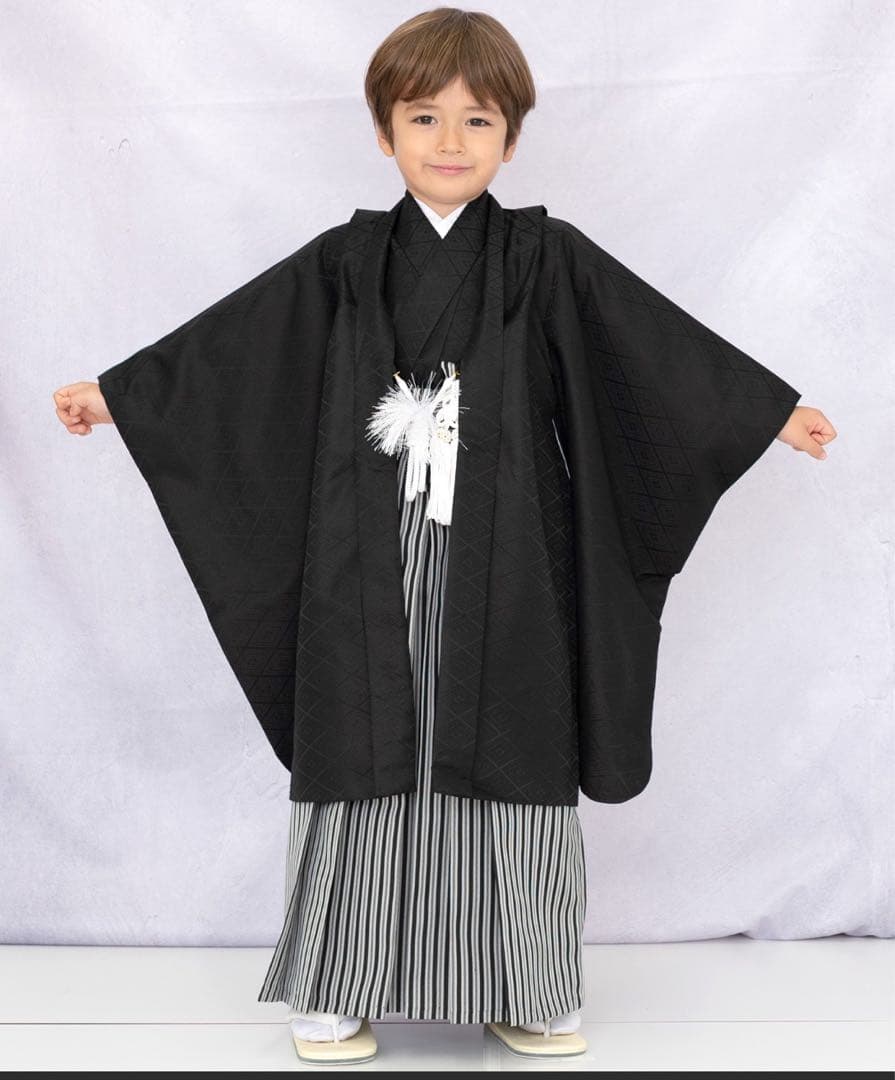 KYOETSU 110-120センチ 七五三黒地紋羽織袴セット KYOETSU（京越） 紋付 羽織袴 七五三 卒業式 着物 男の子 袴 フル