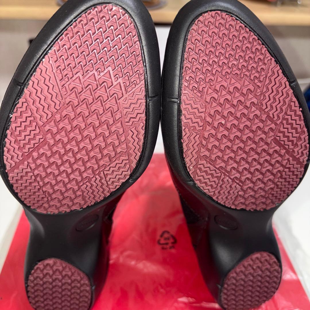 《お値引きしました》 新品！fitfit サイドゴアブーツ　24.5cm