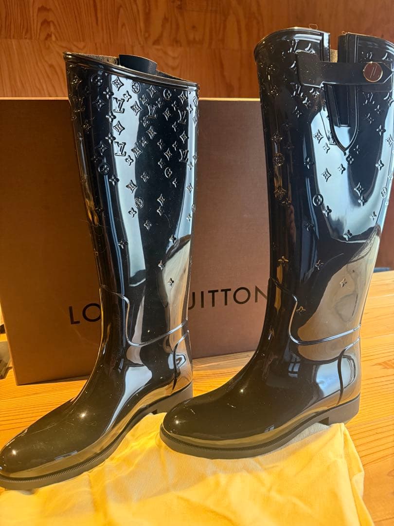 新品❗️ルイ・ヴィトン　長靴 サイズ36 Yahoo!オークション -「長靴レインブーツ」(ルイ・ヴィトン) (る)の