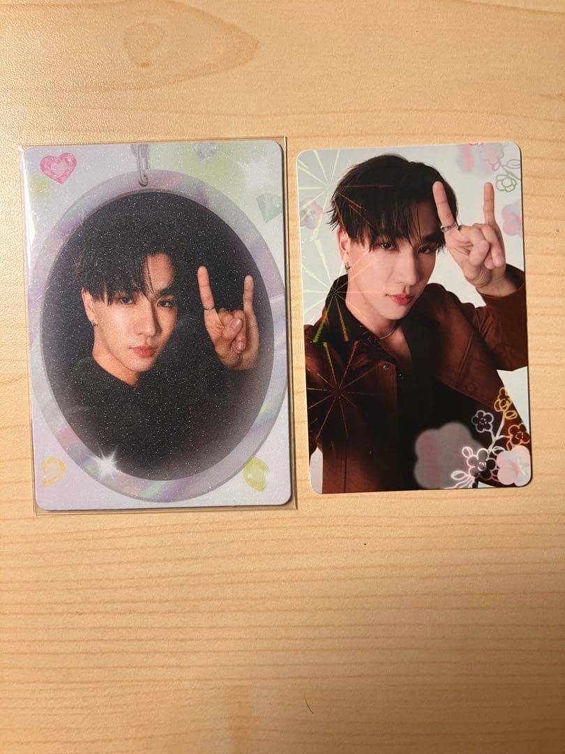 Perthトレカセット ランダムカード gmmtv PerthSanta - メルカリ