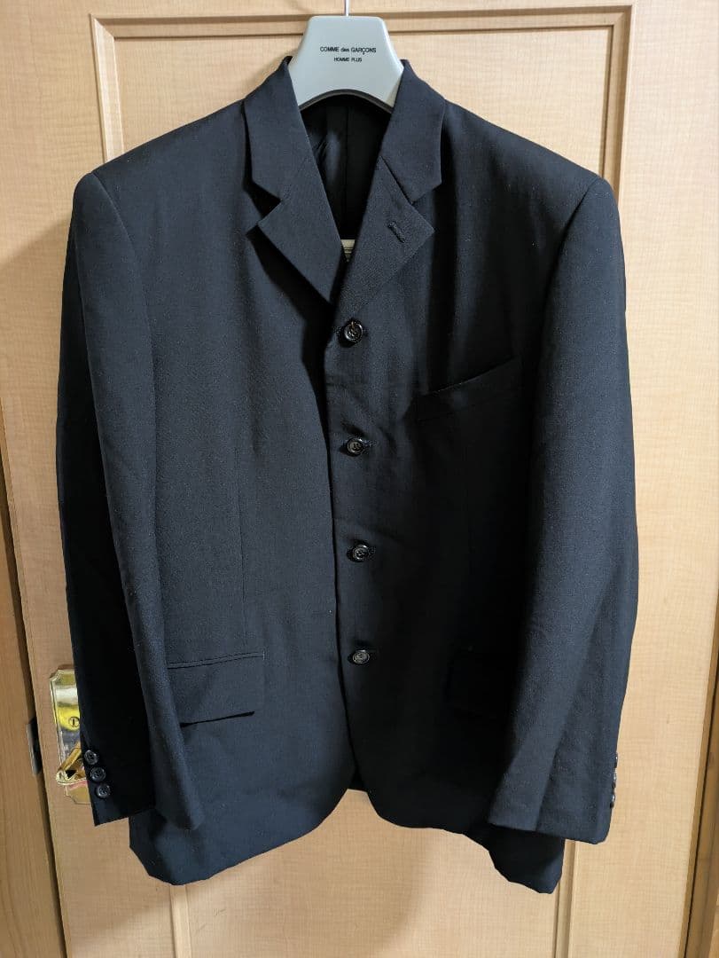 COMME des GARÇONS HOMME PLUS 4つ釦ブラックスーツ Comme Des Garçons Homme Plus ジップディテール ジャケット