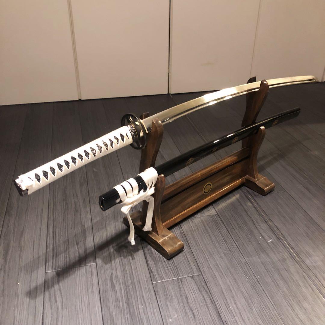 高級模造刀　樋有刀身 白拵え　居合刀　太刀　本格模造刀　紋様入り鞘 居合刀｜模造刀や居合刀、戦国武将グッズの【忍屋】