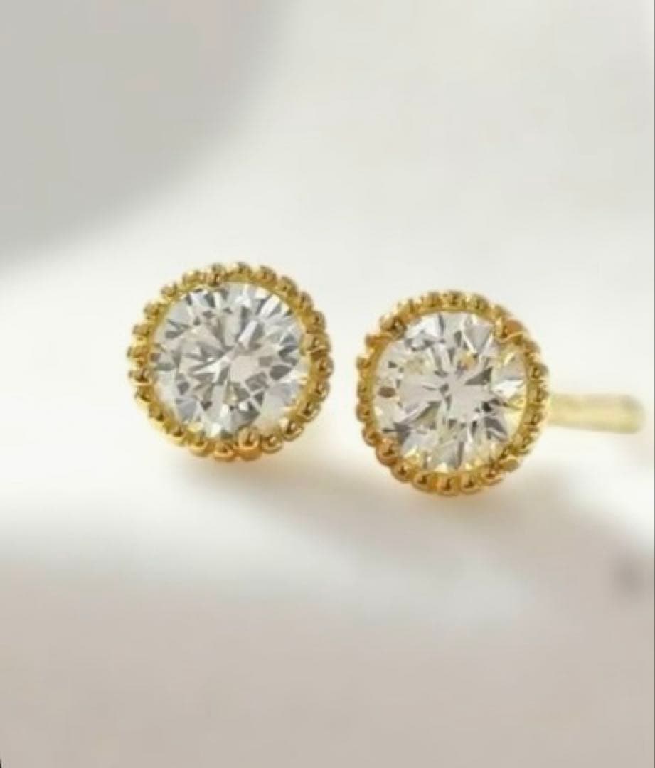 ♡未使用♡K18YG♡良質うるうるダイヤモンド1粒ピアス♡ DAIYA（ダイヤ） ダイヤモンド ピアス 一粒 プラチナ K18 片耳 ペア