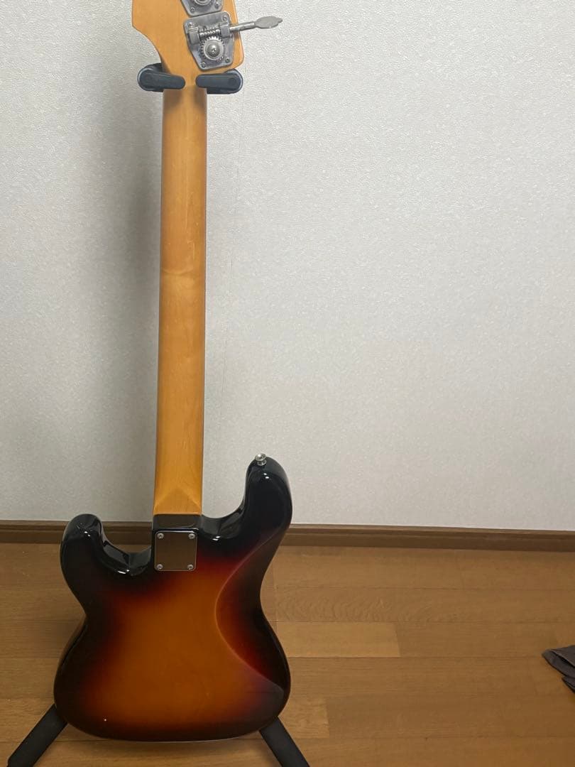 プレシジョンベース(ハンドメイド)サンバースト エレキベース 4弦 20