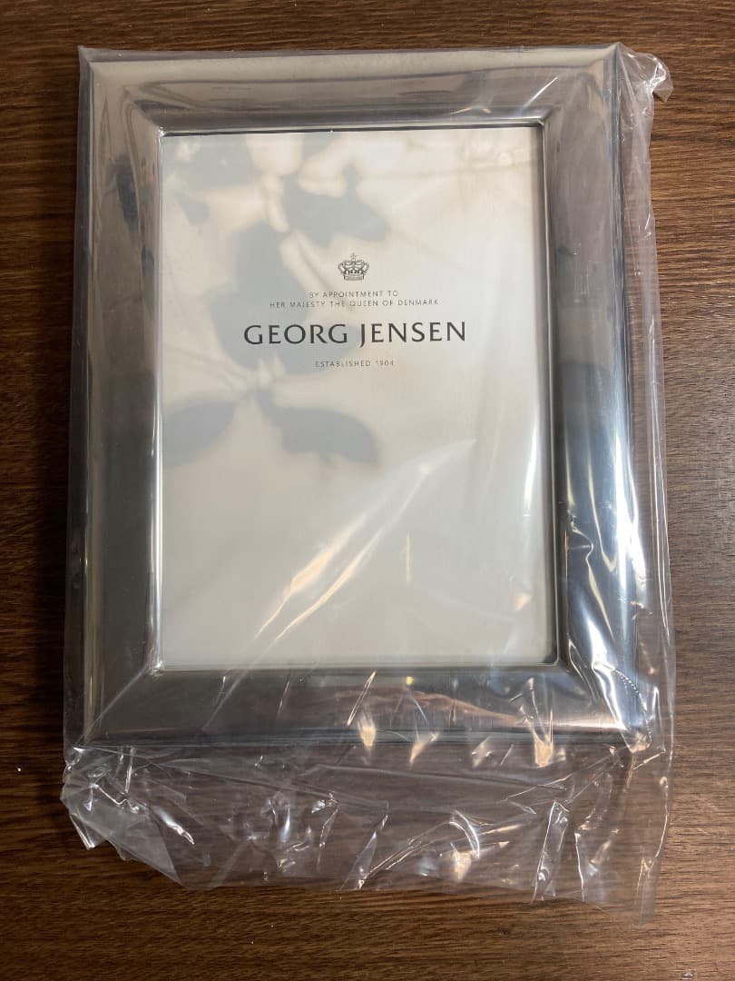   写真額縁 スチール製 楽天市場】8139 シルバー 100角 ガラス ワンランク上のアートに 日本製