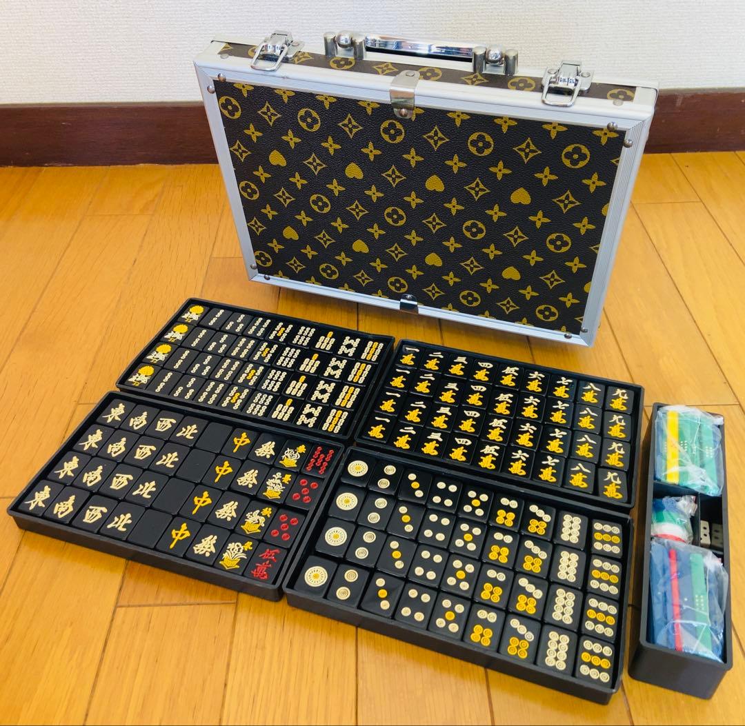 Louis Vuitton模様 ヴィトン柄 麻雀牌 ケース付き - メルカリ
