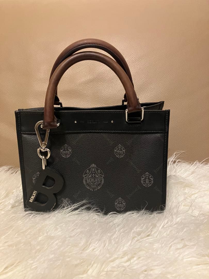 Berluti ベルルッティ チャーム キーホルダー バックチャーム クリス期 中古・古着通販】Berluti (ベルルッティ) チャーム ブラック×シルバー