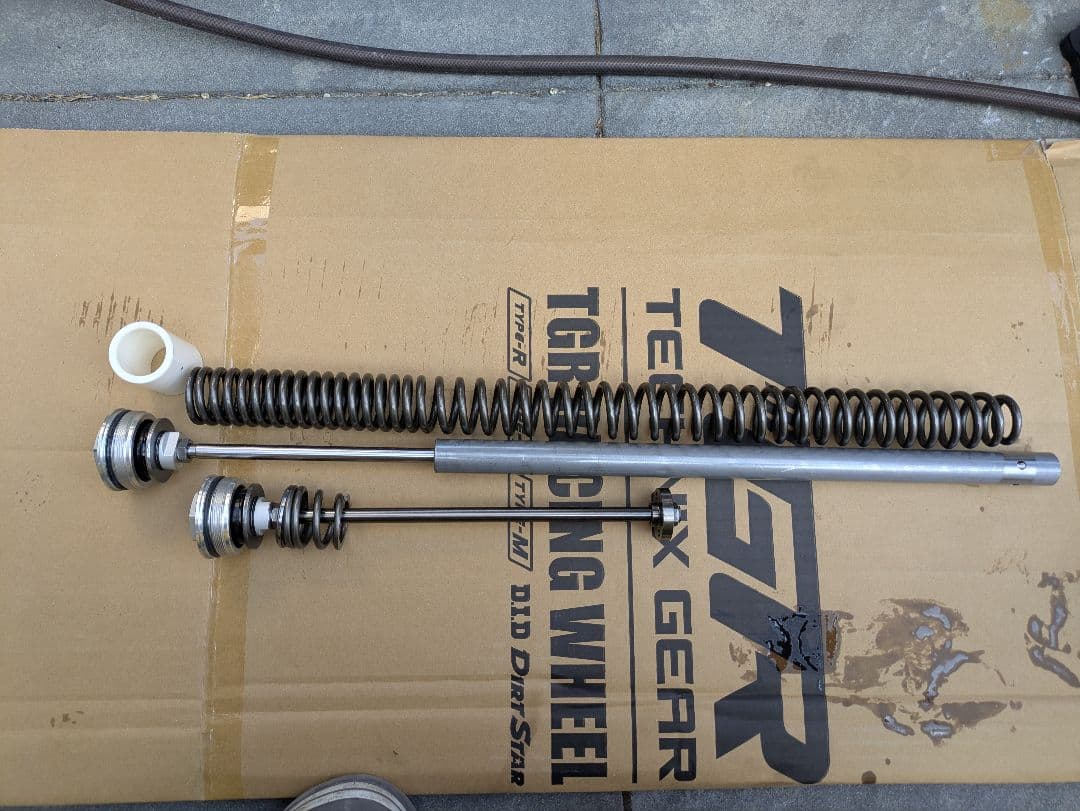 CRF250L MD47 純正サスペンション 前後セット crf250l Rサスペンション新車外し未使用MD47 - メルカリ