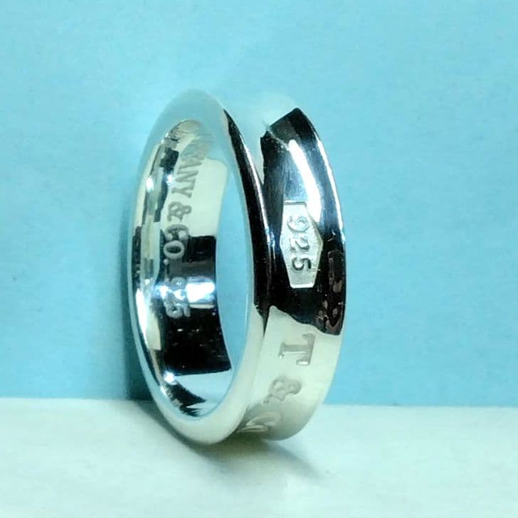 ティファニーナローリング　19号 新品仕上げ　無傷未使用に近い ティファニーナローリング19号強 新品仕上げ ほぼ無傷未使用に近い