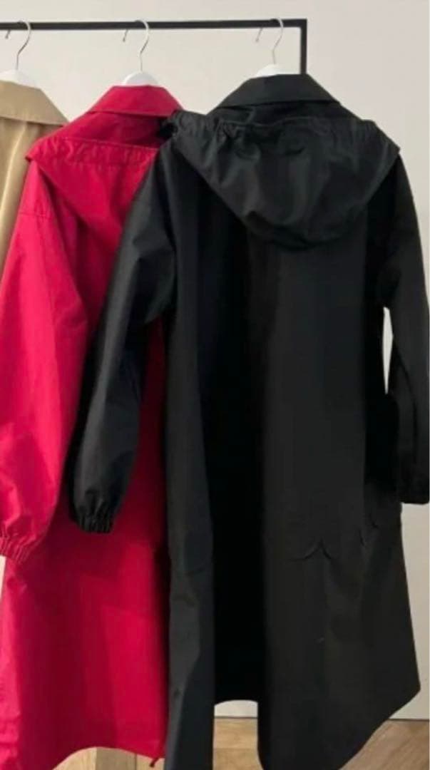 ☆kktさま☆rosy monsterウォータープルーフレインコートレッド - メルカリ