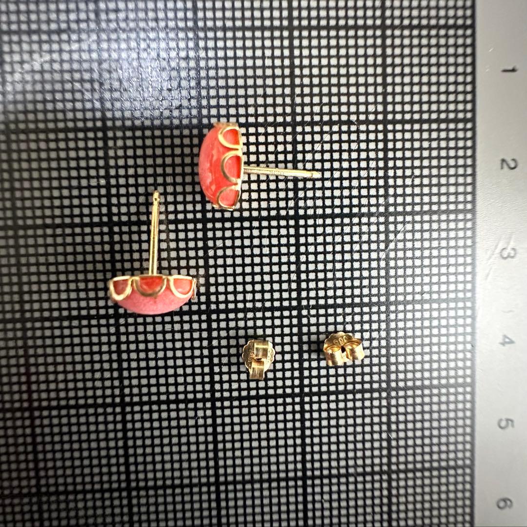 ハワイ 珊瑚14K金ピアス 0.94g 【14K 585刻印あり】