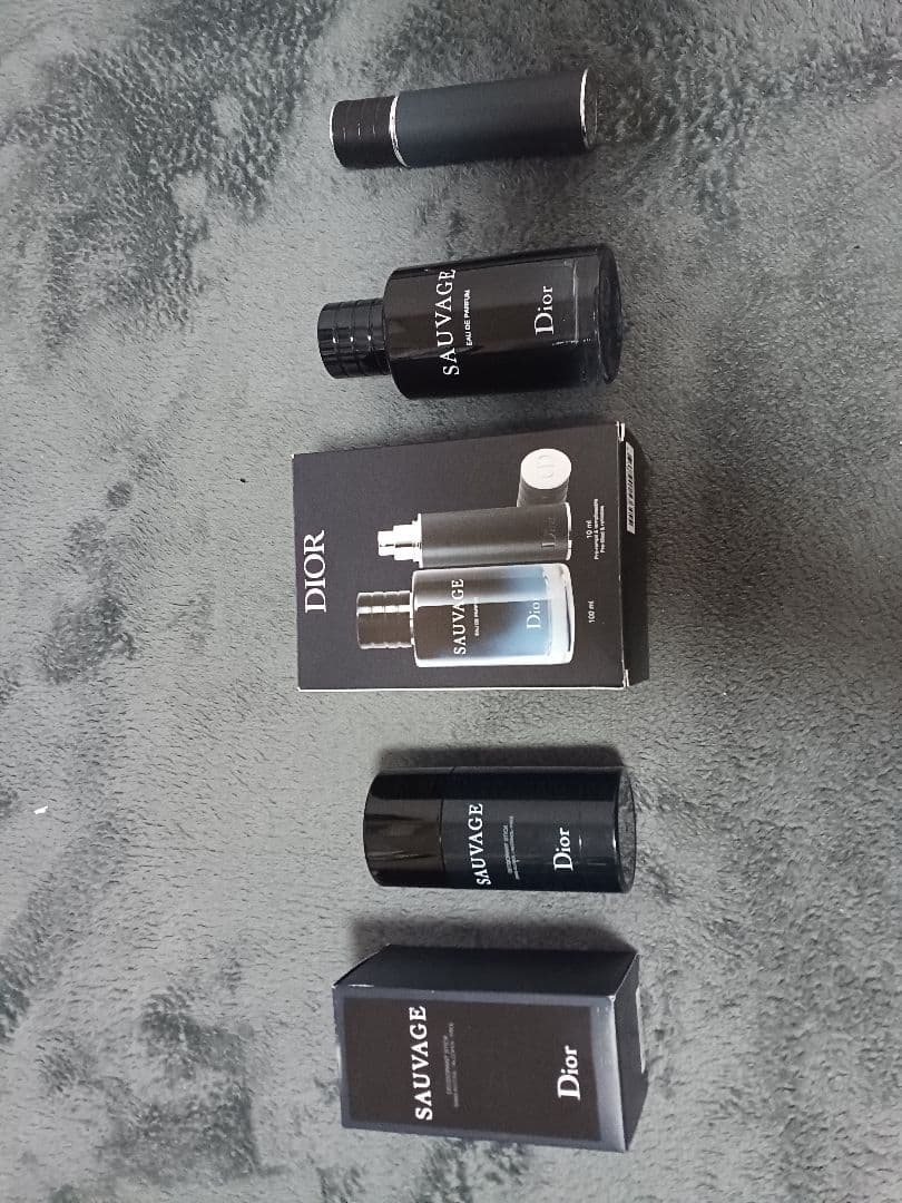 Dior Sauvage 香水 100ml & デオドラントスティック - メルカリ