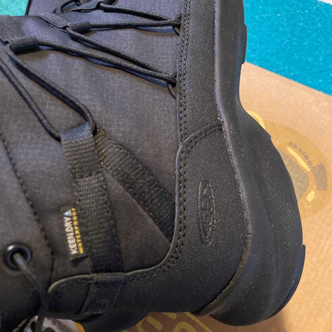 ス*ー様 KEEN UNEEK SNK CHUKKA WP 26.5cm BLA