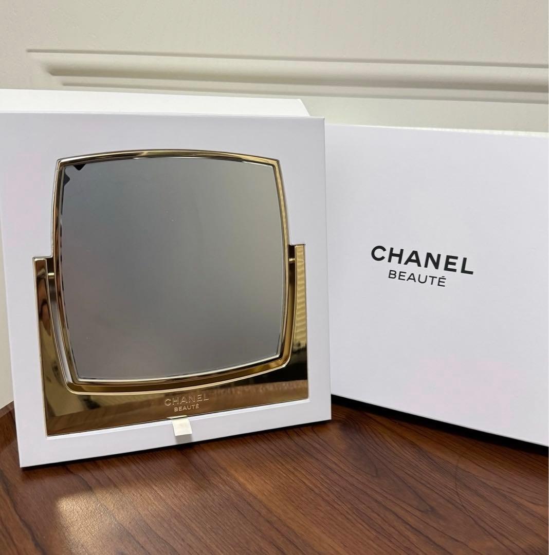 シャネル　ノベルティ　スタンドミラー　両面ミラー 2025 最新ノベルティ CHANEL スキンケア 正規ノベルティ 卓上 ゴールド