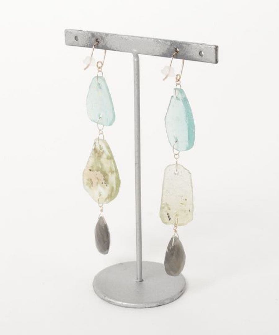 K10ローマンガラスピアスチャーム | アガット(agete) | マルイウェブ