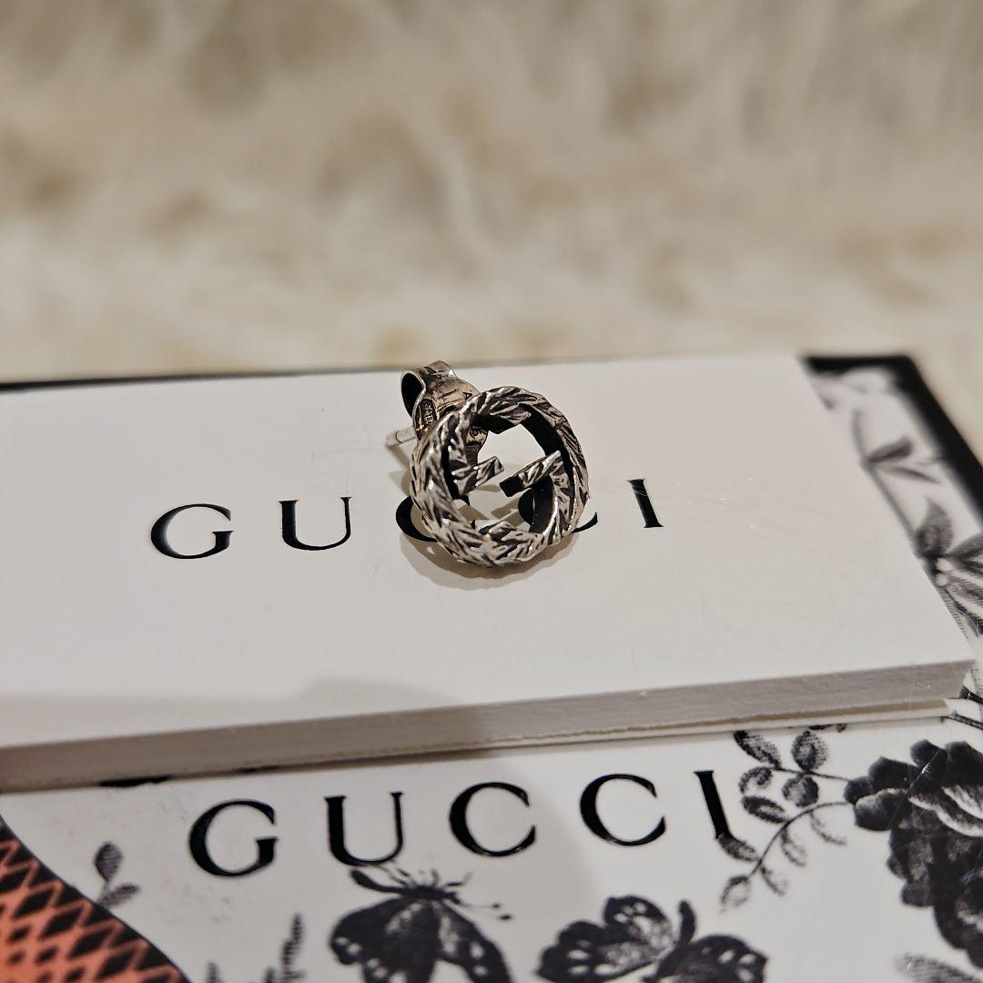 GUCCI グッチ インターロッキング ピアス アラベスク 片耳 シルバー 燻し グッチ（GUCCI ）ピアス インターロッキングG】人気ランキング2026決定版