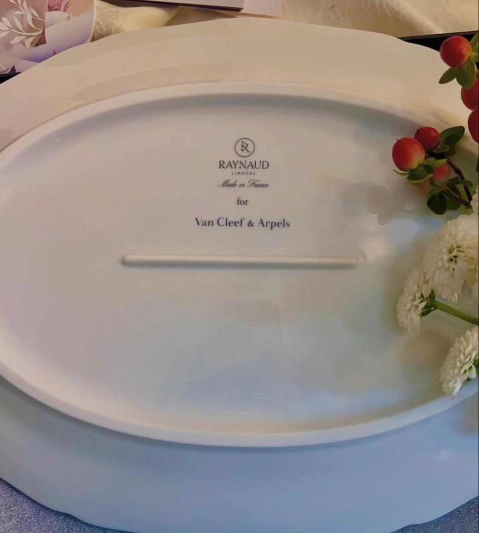 新品未使用未開封】ヴァンクリーフアーペル 2025 ノベルティ - メルカリ