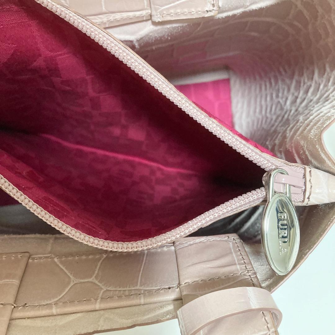 FURLA フルラ トートバッグ クロコ型押し ピンクベージュ - メルカリ
