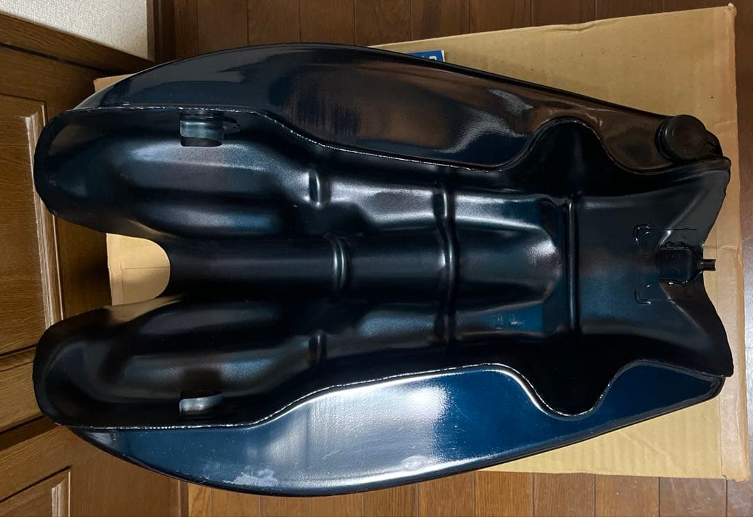 カワサキZ1Z2希少オリジナル塗装内プレス青玉虫外装セット - メルカリ