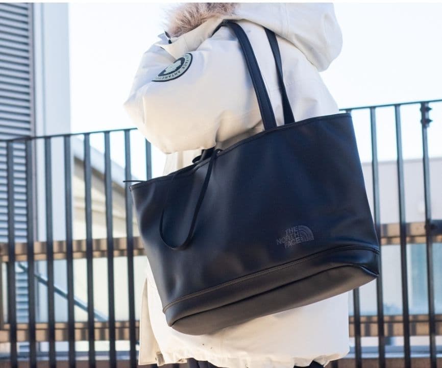 THE NORTH FACE】ラグジュアリー デザートトート バッグ - メルカリ