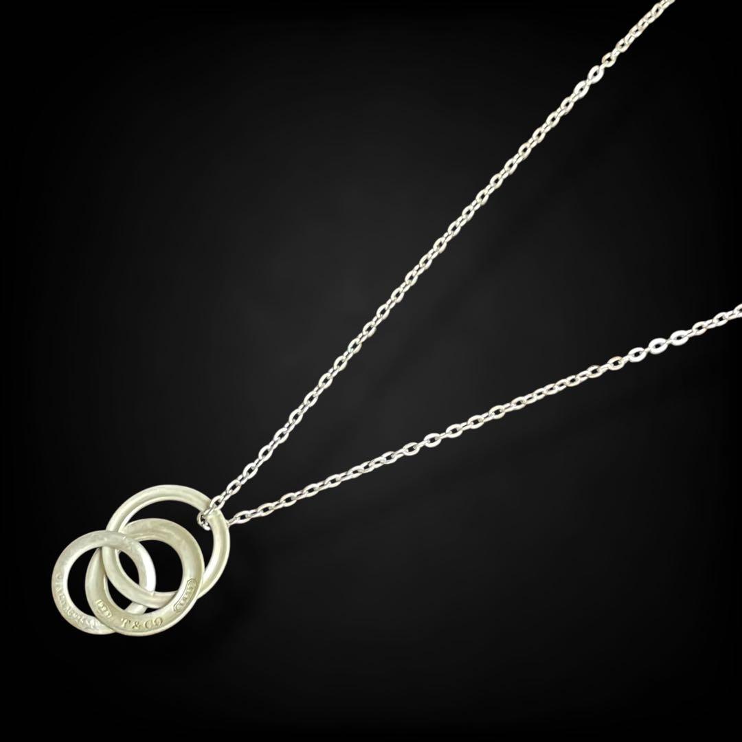 ティファニー ネックレス インターロッキングサークル シルバー チェーン社外 TIFFANY&Co.（ティファニー） ネックレス ペンダント スモール